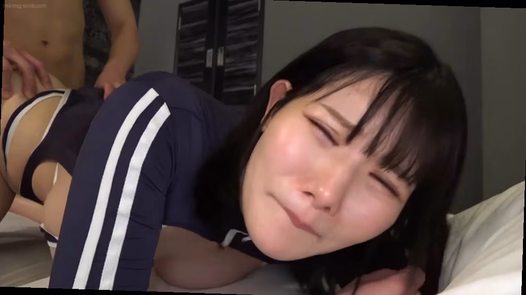 シーン2：エロコスチュームの着替え 4