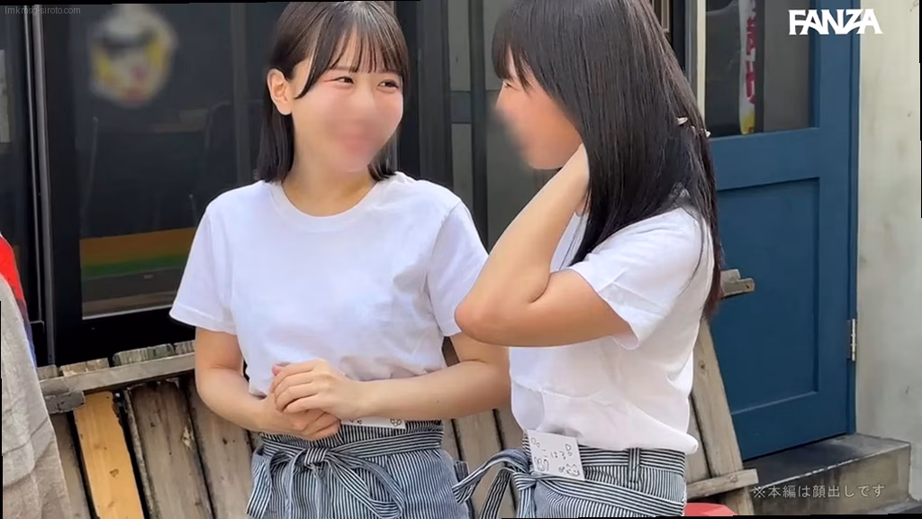 シーン2：無防備なおっぱいをむぎゅぎゅっと揉み比べ 2