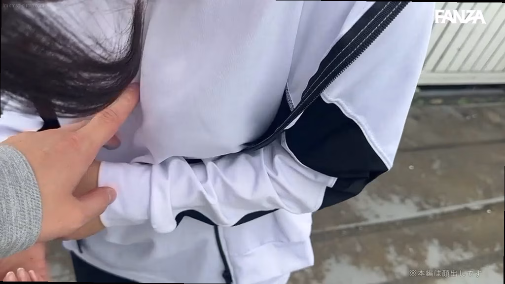 シーン4：校庭での激しい交尾 7