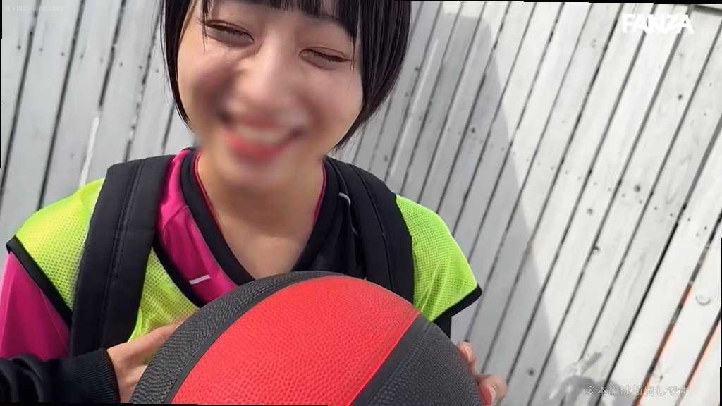 シーン2：パンティ透けの挑発 5