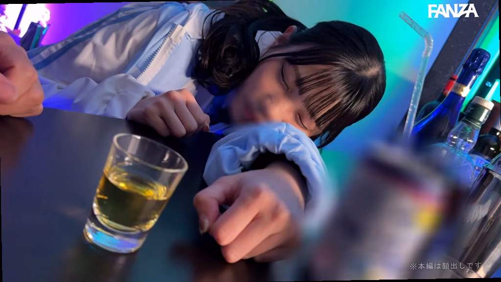 🍹バーでの日常～コンカフェ嬢の二重人格 1