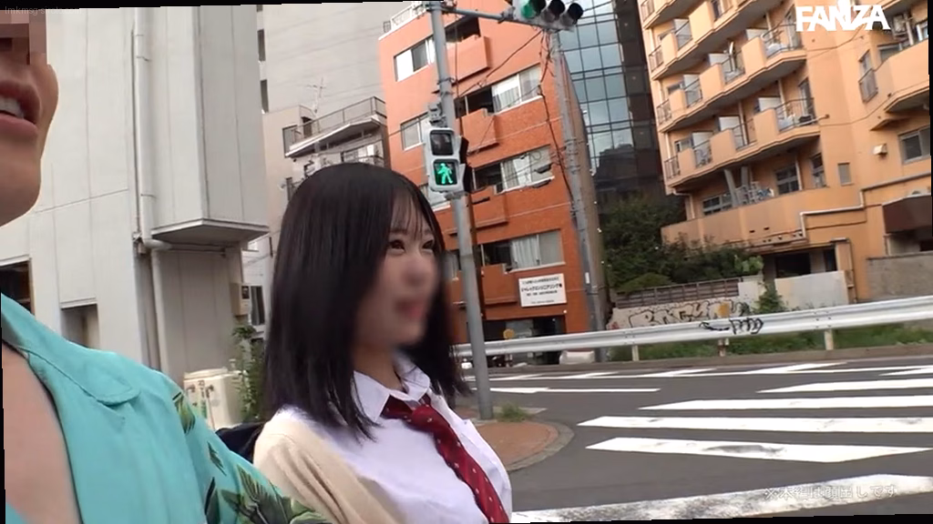 シーン2：制服を脱がされる瞬間 3