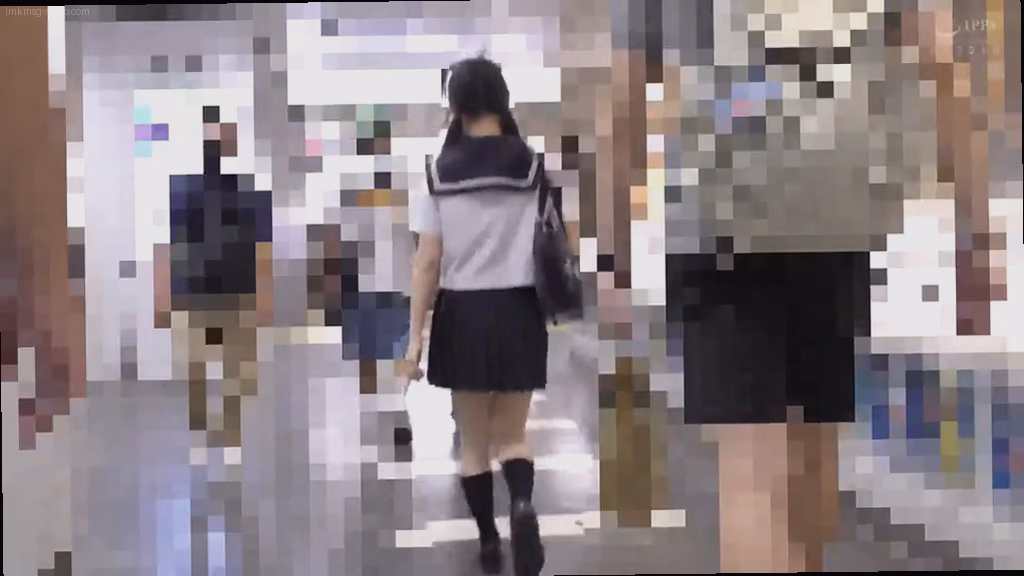 シーン3：ホテルでの激しい責め（23:35～35:25） 6